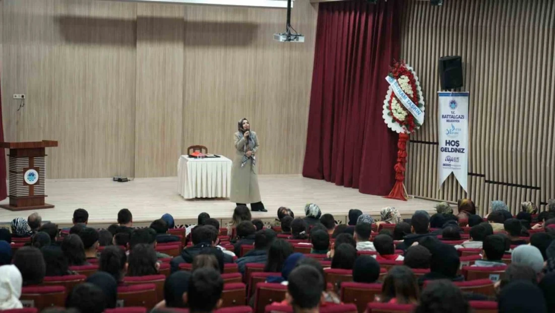 Battalgazi'de 'Uzaktan Sevmek Kudüs' programına yoğun ilgi