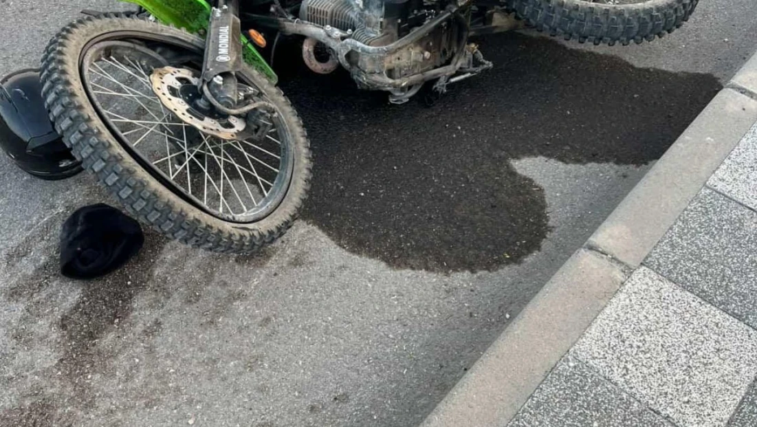 Elazığ'da hafif ticari araç ile motosiklet çarpıştı: 1 yaralı