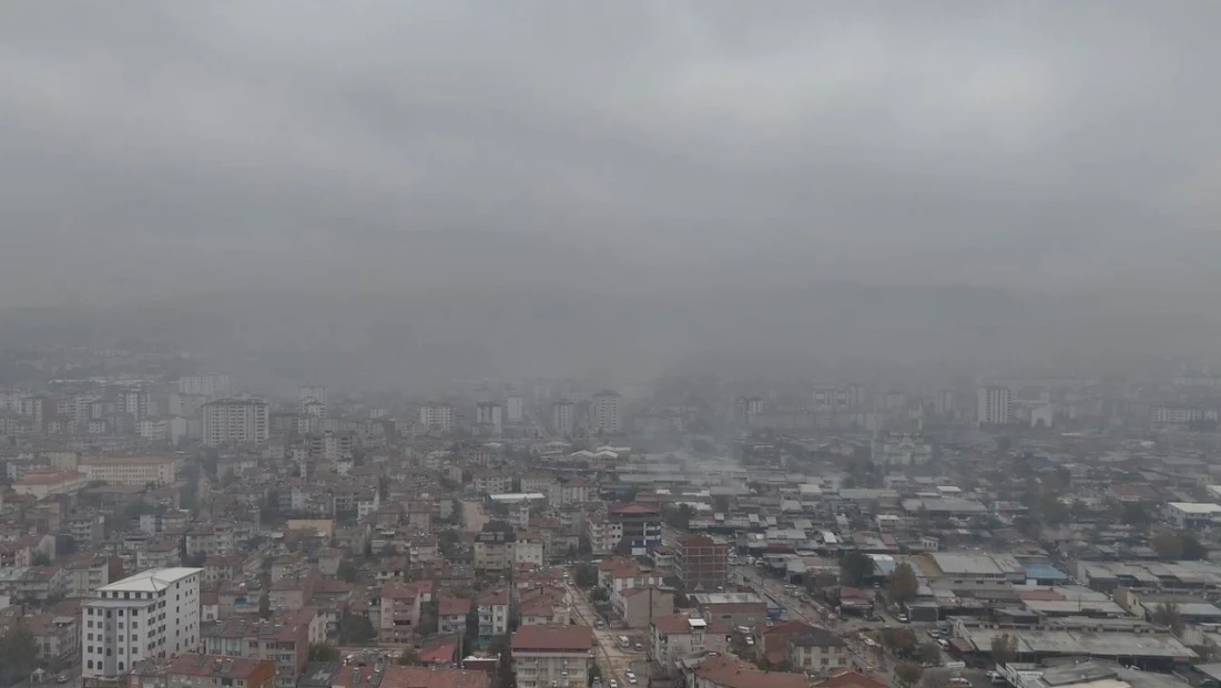 Elazığ'da sis etkisi sürdürüyor