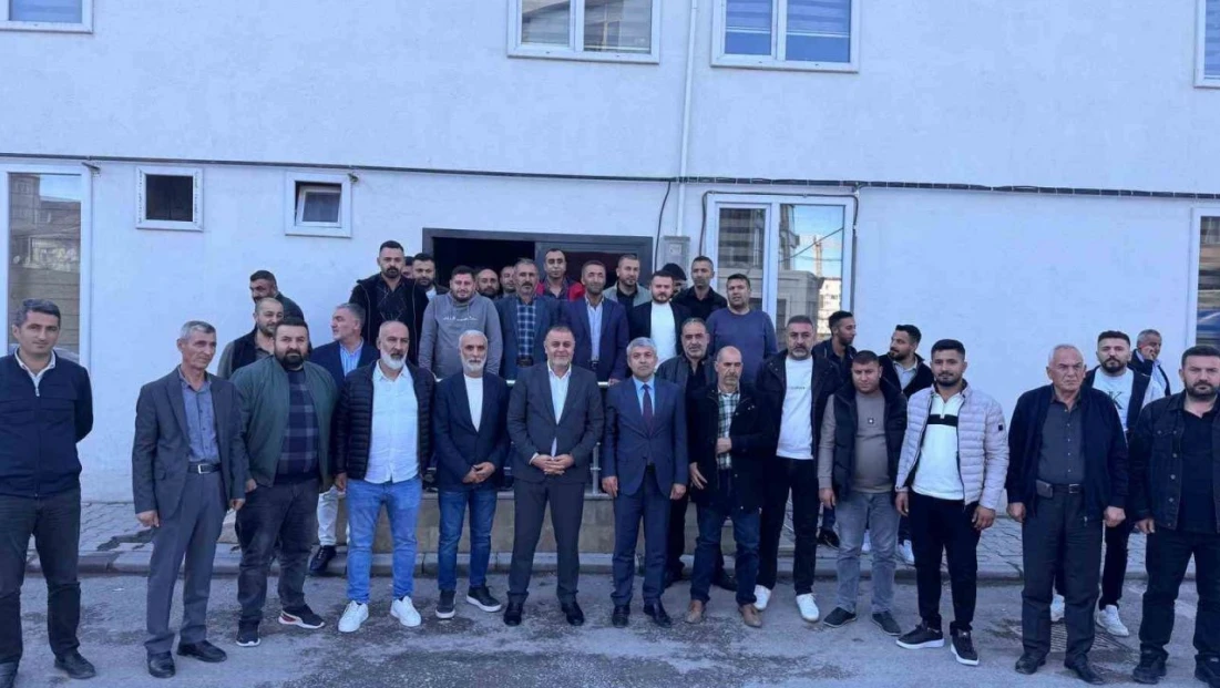 Malatya Minibüsçüler Odası Başkanı İnce, MHP İl Başkanı Gök'e minibüsçülerin sorunlarını aktardı