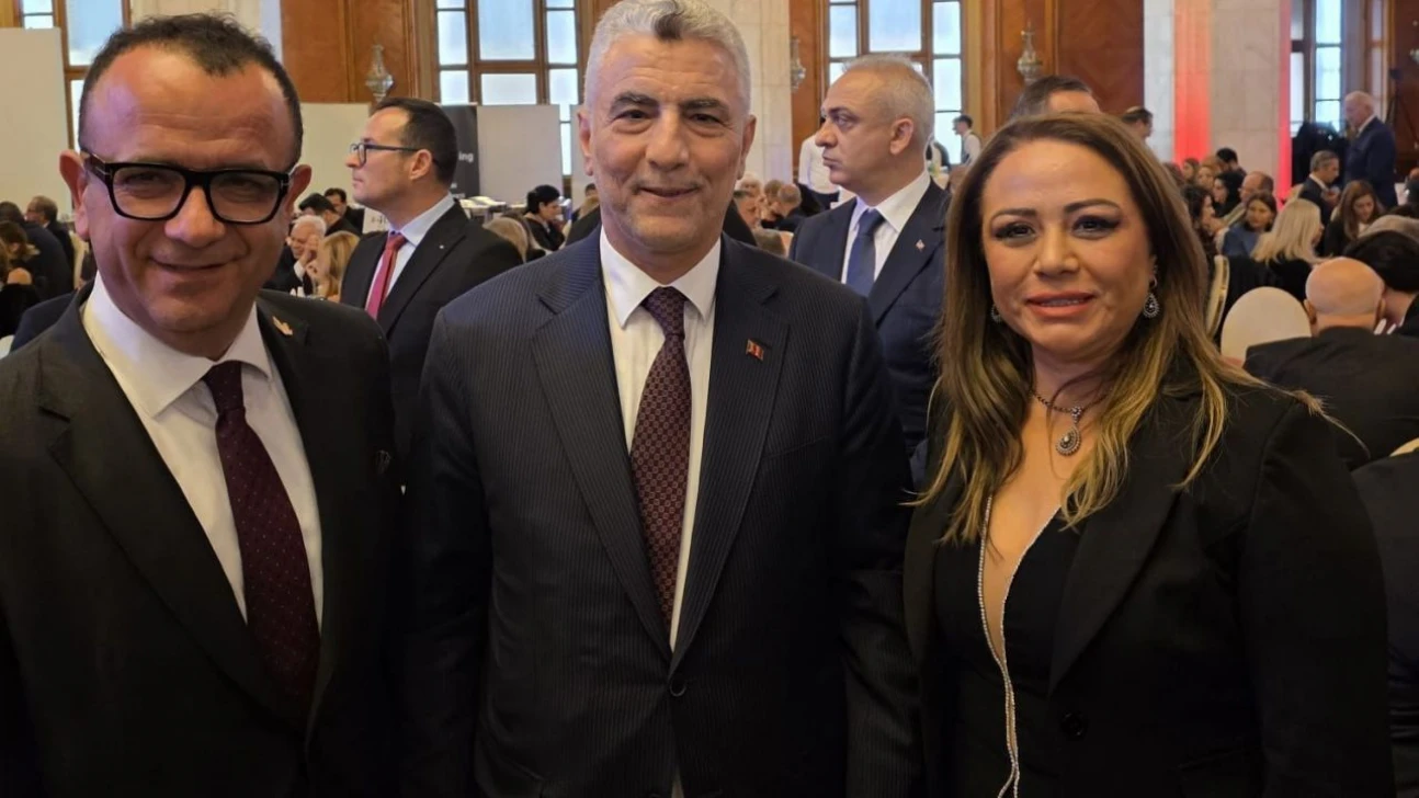 Prof. Dr. Aysun Bay'a 'Avrupa'nın En Başarılı Türk Kadını' Ödülü