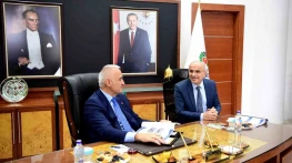 Bakan Ersoy'dan Başkan Er'e ziyaret