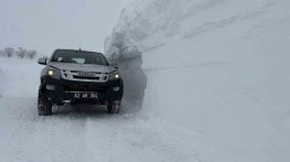Tunceli'de karla mücadele çalışmaları gece gündüz sürüyor