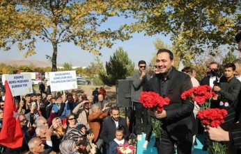 AK Parti İl Başkanı Selmanoğlu: 'Elazığ'da yeni bir hizmet dönemini hep birlikte başlatacağız'