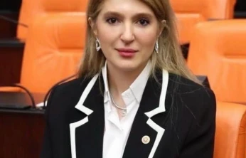 AK Parti Malatya Milletvekili İnanç Siraç Kara Ölmeztoprak'tan Miraç Kandili mesajı