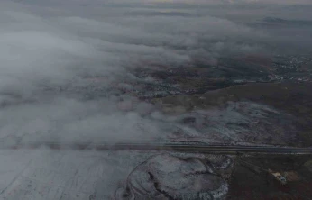 Aynı rakımda kar ve sis