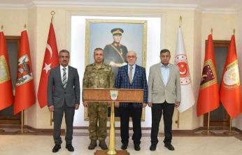 Başkan Dumandağ, Kolordu Komutanı Durmaz ile bir araya geldi