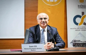 Başkan Er, üniversite öğrencileriyle bir araya geldi: 'Şehir 12 ayda ayağa kalktı'