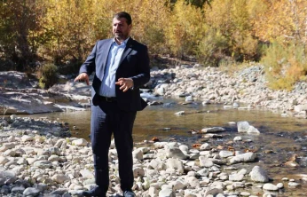 Belediye Başkanı Altınışık: 'Eti Krom maden atıklarını dere yataklarına döküyor'
