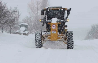 Elazığ'da 259 köy yolunda çalışmalar sürüyor