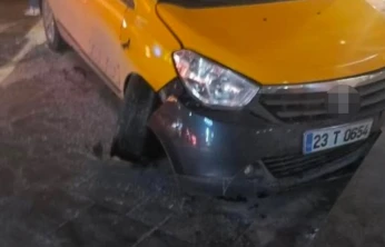 Elazığ'da alkollü şahıs çaldığı araçla kaza yaptı