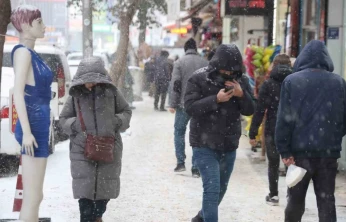 Elazığ'da beklenen kar yağışı başladı