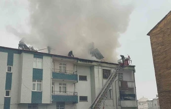 Elazığ'da çatı yangını