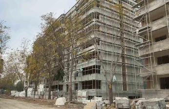 Elazığ'da inşaattan düşen işçi ağır yaralandı