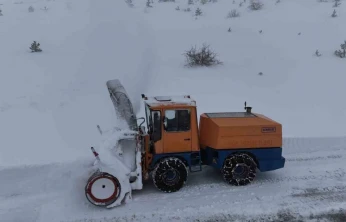 Elazığ'da kapalı 8 köy yolunda çalışmalar sürüyor