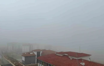 Elazığ'da sis etkisini sürdürüyor