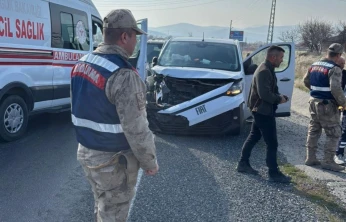 Elazığ'da trafik kazası: 3 yaralı