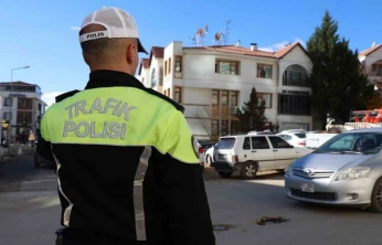 Elazığ'da yoğun bölgelerde trafik denetimi