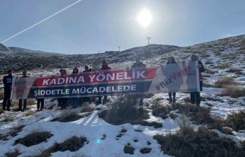 Elazığ'ın 2 bin 347 metrelik Hazarbaba zirvesinden şiddete karşı uyarı mesajı