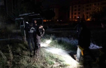 Hırsızlık zanlıları kaçarken silahla işçiyi yaraladı