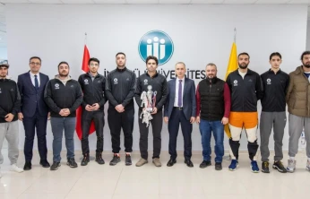 İnönü Üniversitesi Basketbol takımı şampiyon oldu