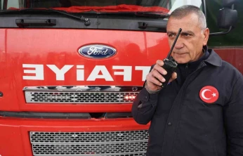 İtfaiye çavuşu 32 yılın ardından son telsiz anonsunu yaparak emekli oldu