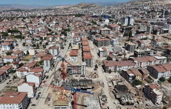 Malatya'da depremde yıkılan Gökkuşağı ve Bulut Apartmanları davasında müteahhide 15 yıl hapis cezası