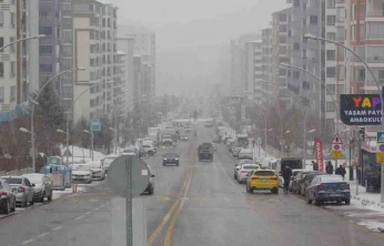 Malatya'da kar ve sis etkili oluyor