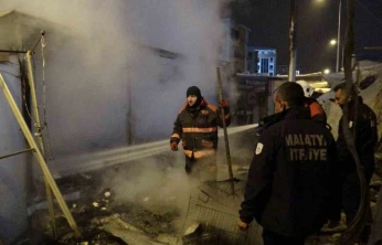 Malatya'da konteyner çarşıda yangın: 1 yaralı