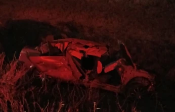 Malatya'da otomobil traktöre çarptı: 1 ölü, 4 yaralı