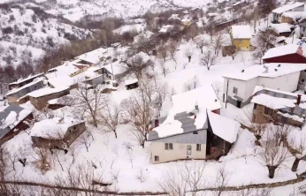 Malatya'da yoğun kar yağışı vatandaşları sevindirdi