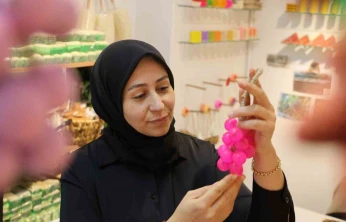 Mutfağında 3 çeşitle başladı, 100 çeşitle dükkan açtı