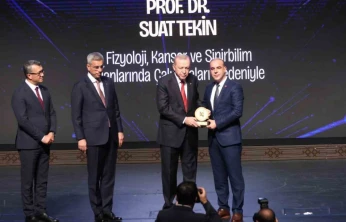 Prof. Dr. Suat Tekin'e TÜSEB Aziz Sancar teşvik ödülü