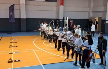 U15 Okçuluk bölge müsabakaları şampiyonu Elazığ