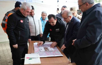 Vali Hatipoğlu kayıp şahıs için, 'Maalesef henüz olumlu bir haber alamadık'