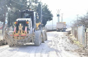 Yeşilyurt Belediyesi, Görgü Mahallesi'nde yol çalışmalarını hızlandırdı