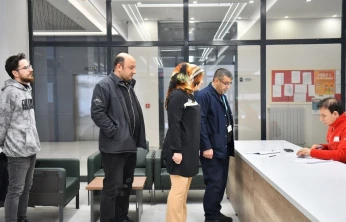 Yeşilyurt Belediyesi personelinden Kızılay'a anlamlı destek