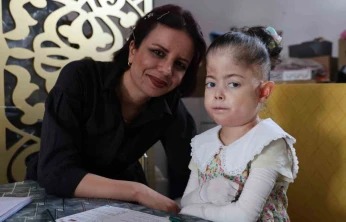 Zorlukları aşan küçük yürek: Fatma'nın okuma sevgisi evde filizleniyor