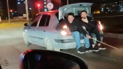 Arızalanan TOFAŞ'ı iple çektiler