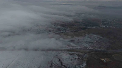 Aynı rakımda kar ve sis