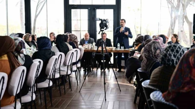 Başkan Taşkın, AK Parti Kadın Kolları Mahalle Başkanları toplantısına katıldı