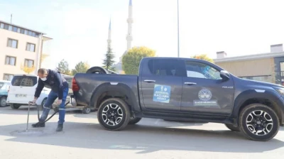 Elazığ'da ilaçlama çalışmaları sürüyor