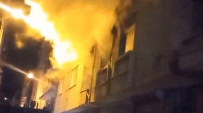 Elazığ'da metruk binada yangın