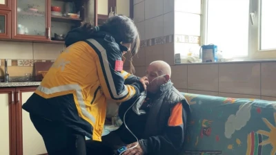 Kar kalınlığının 145 santimetreyi aştığı Ovacık'ta hayat kurtaran müdahale