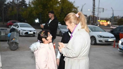 Milletvekili Ölmeztoprak KADEM'i ziyaret etti, deprem sonrası dayanışmayı da değerlendirdi