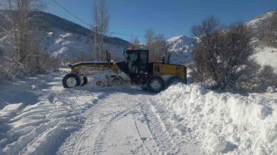 Tunceli'de 298 köy yolunda çalışmalar sürüyor