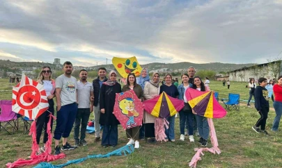 Elazığ'da 3. geleneksel uçurtma şenliği