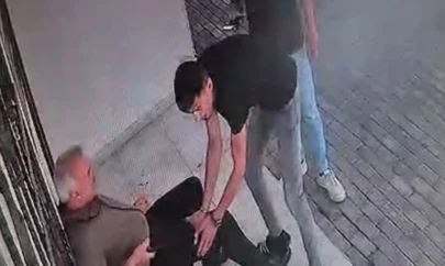 Elazığ'da muhtara silahlı saldırı anı kamerada