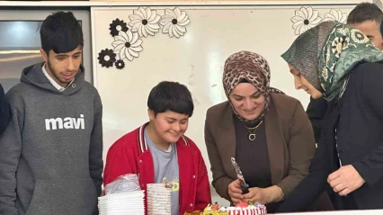 Arıcak'ta anlamlı etkinlik