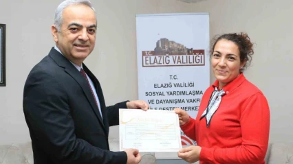 Elazığ aile destek merkezi kursiyerlerine sertifika